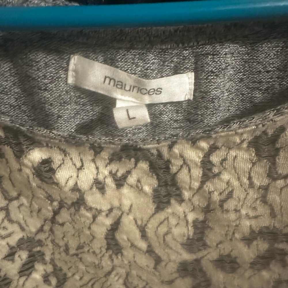 Maurices Gray and Cream Textured Top - Picture 2 of 4